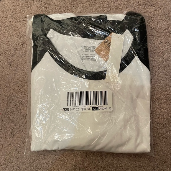 NWT Victoria's Secret Pink Cropped Long-sleeve Raglan Top - Picture 6 of 6